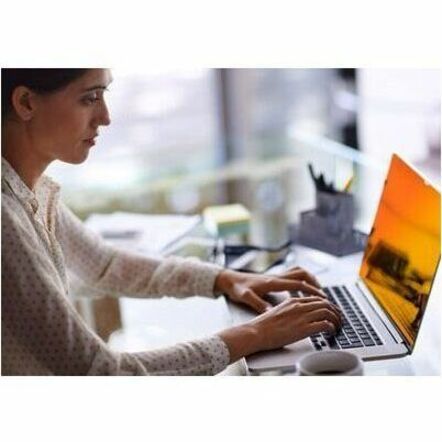 3M™ Gold Privacy Filter for 14" Widescreen Laptop [Discontinued]