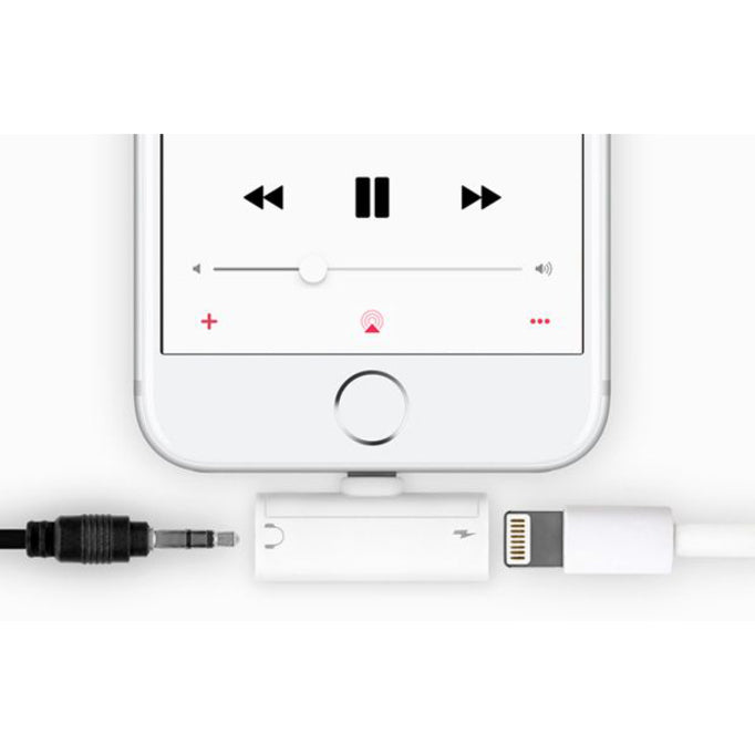 Aluratek ADLA01F Lightning + 3.5 mm Adapter For iPhone/iPad, Charging and Audio Connector