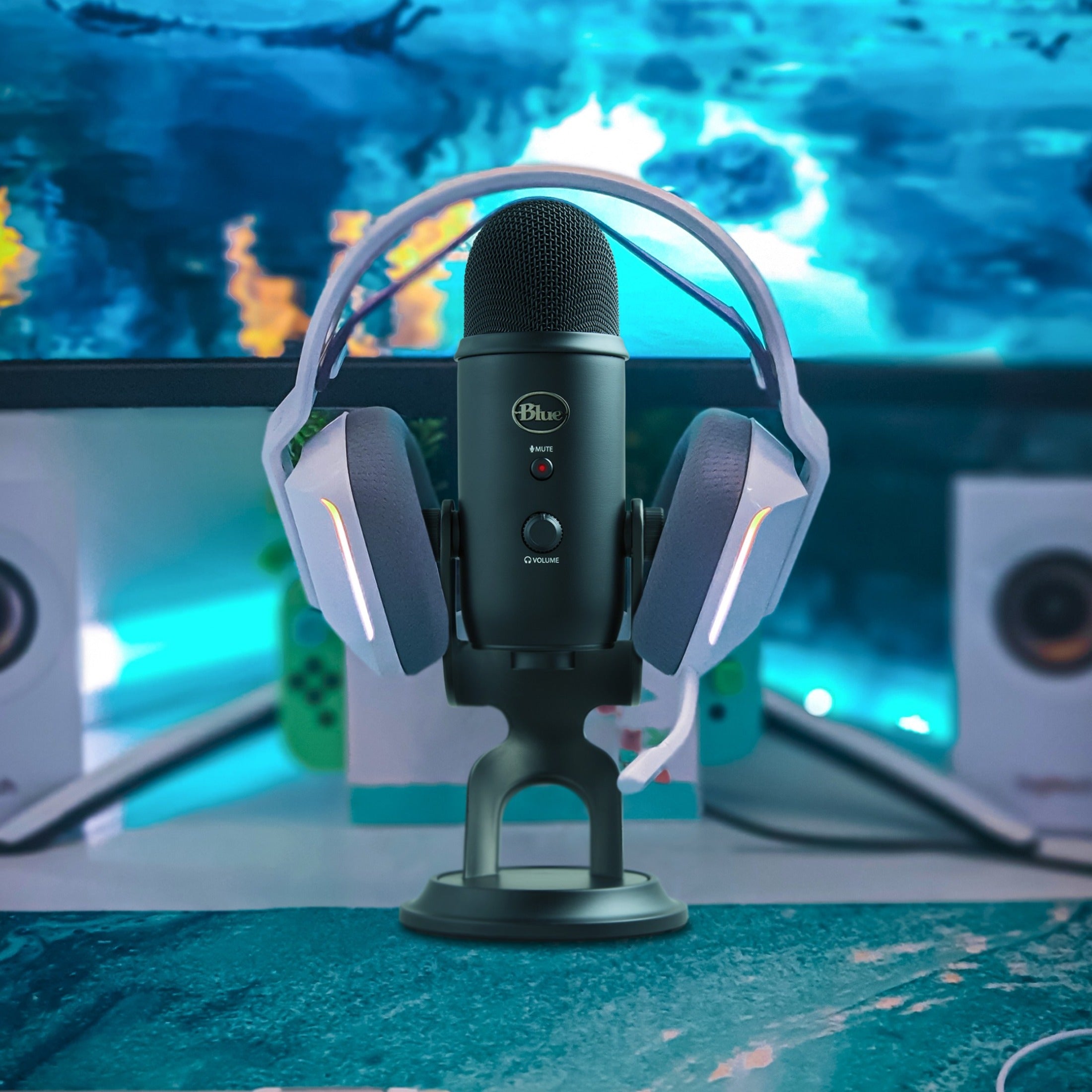 Blue Yeti Professional Multi-Pattern USB Microphone, Condenser