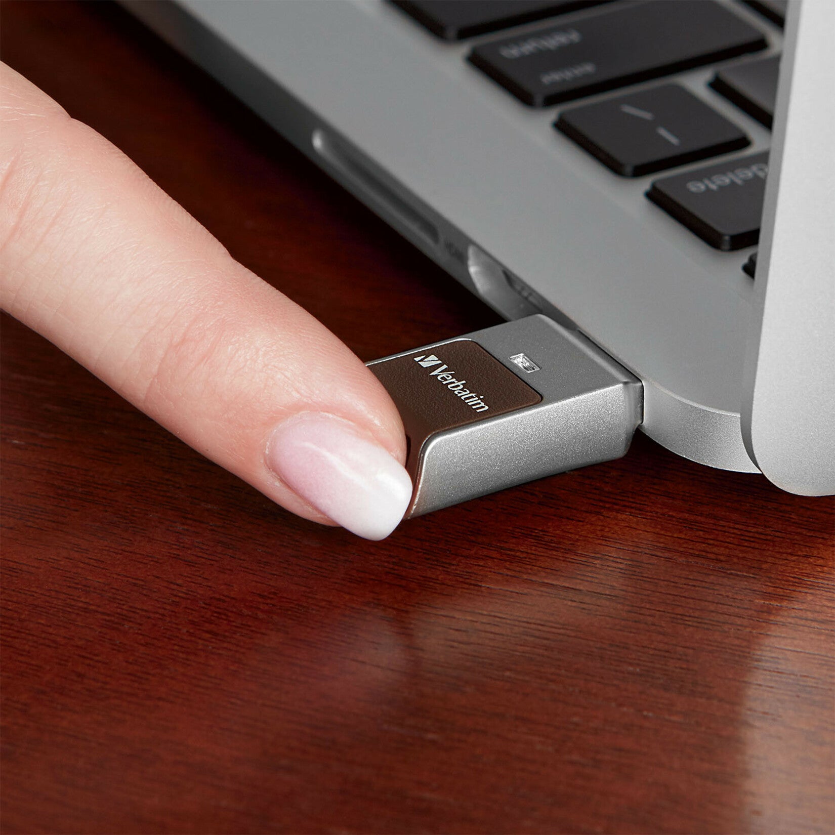 Verbatim 70368 Fingerprint Secure USB 3.0 Flash Drive, 64GB Storage, 256-bit AES Encryption
