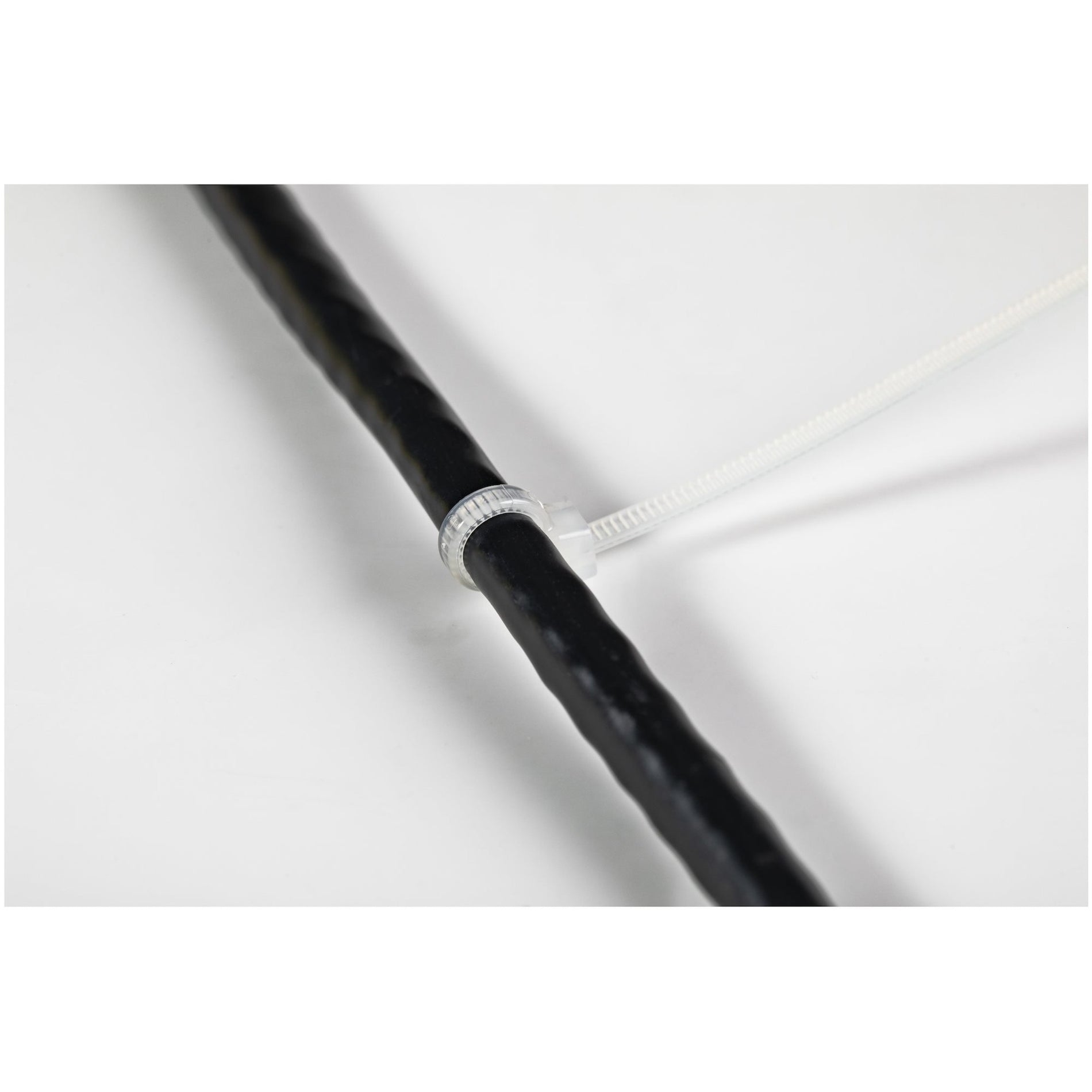StarTech.com CBMZT4N 100 Pack 4" Cable Ties - White Nylon Zip Tie Wraps, UL TAA Compliant