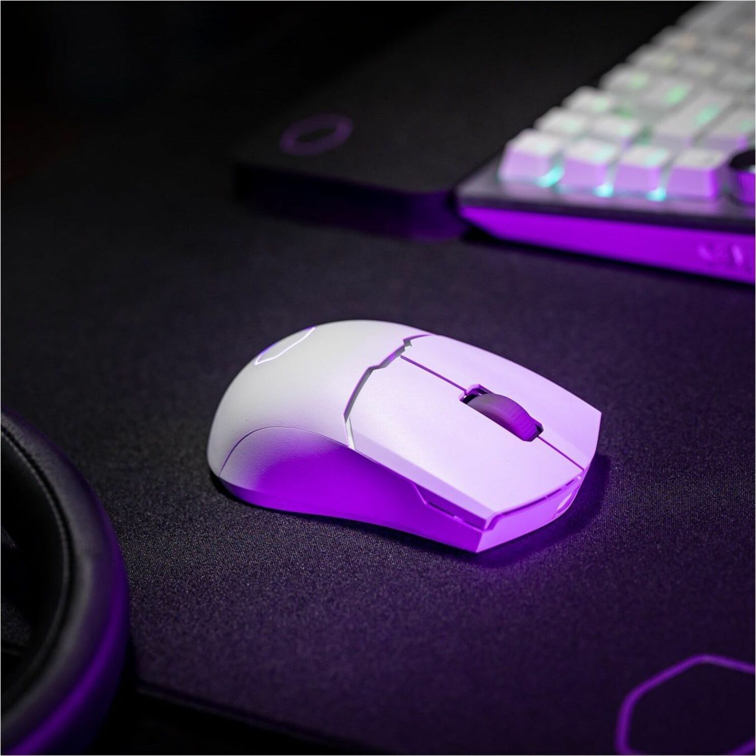 Cooler Master MM-712-WWOH1 MM712 Gaming Mouse, Rechargeable, 19000 dpi, Bluetooth 5.1, White