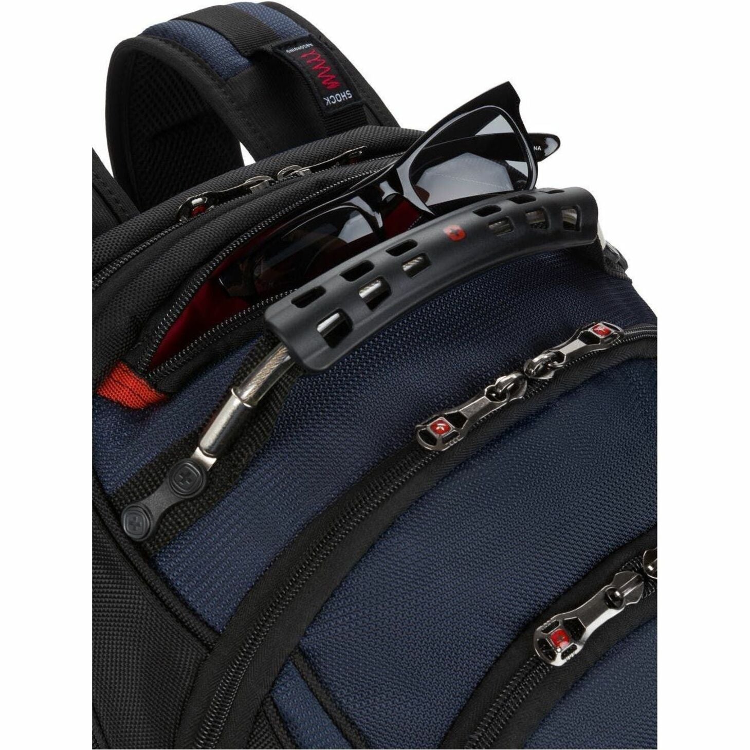 Close-up of backpack's zipper system and hardware details-alternate-image5